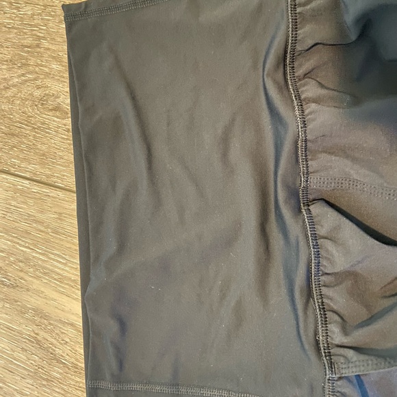 Lululemon Crop Pants - Picture 4 of 4